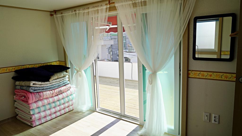 Yours Guesthouse In Tongyeong Luaran gambar