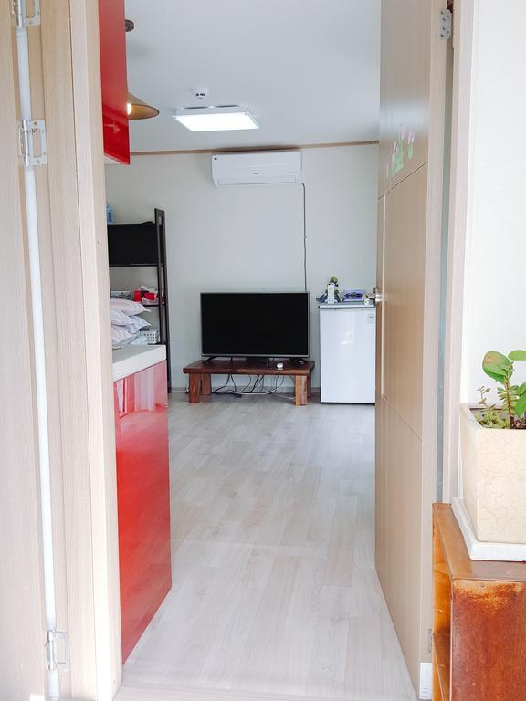 Yours Guesthouse In Tongyeong Luaran gambar